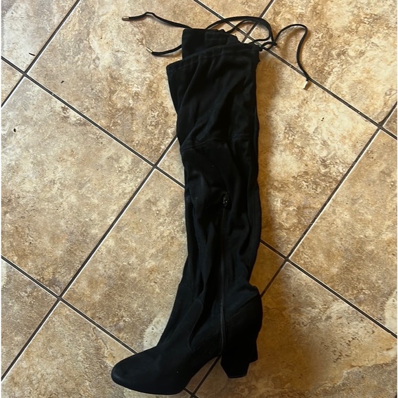 Over Knee Boots - Picture 4 of 4